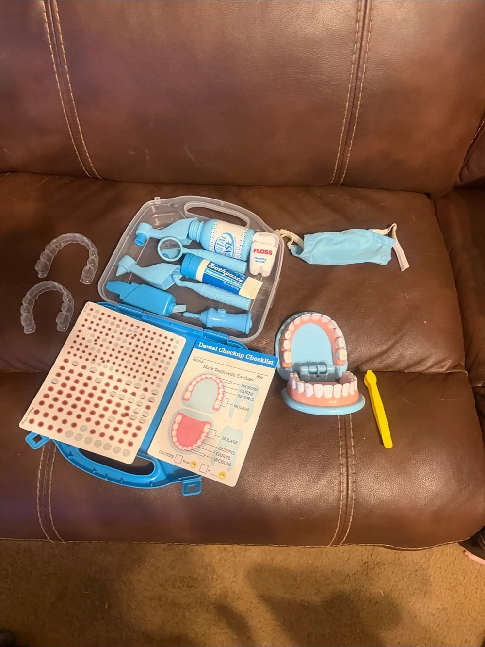 Melissa & Doug Light Blue Play Dentist Kit with Yellow Tooth Tool